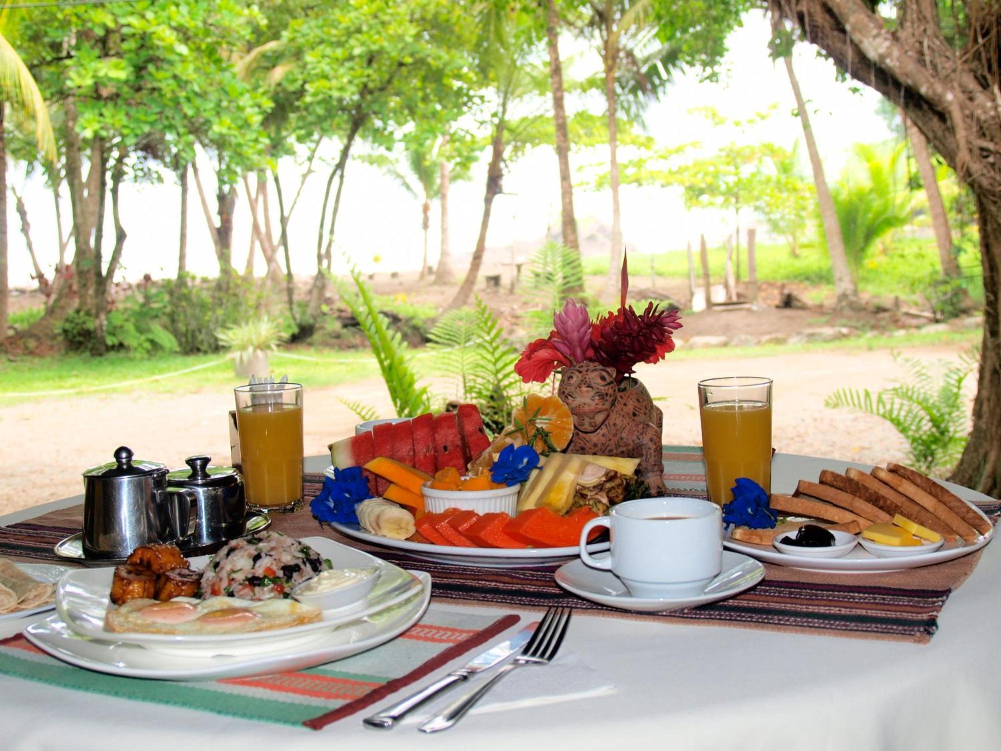 Hotel Roca Verde Beachfront Puntarenas Ngoại thất bức ảnh